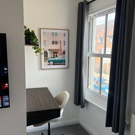 Central Chic 3 Bed, Great Location Winchester Extérieur photo