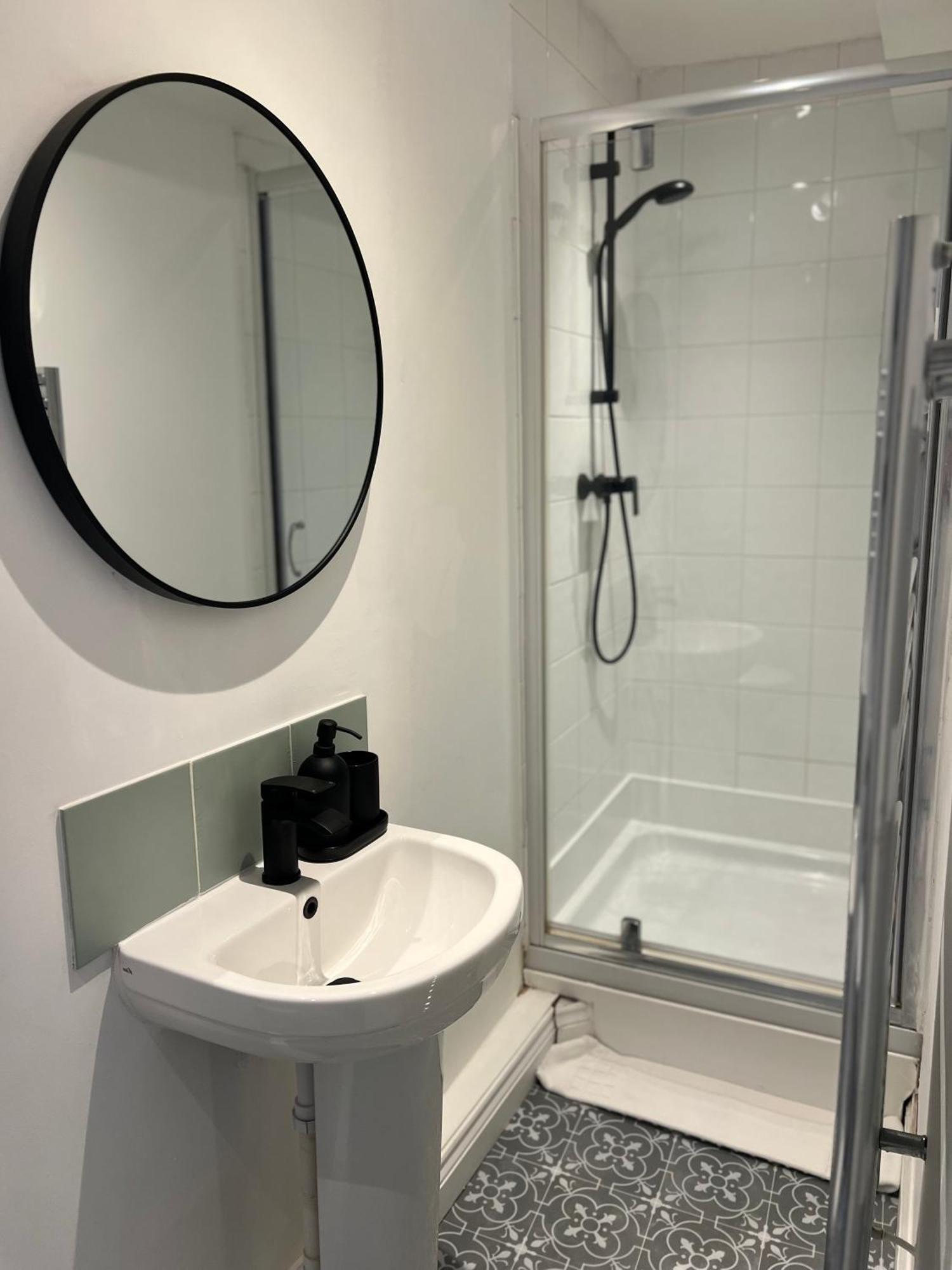 Central Chic 3 Bed, Great Location Winchester Extérieur photo